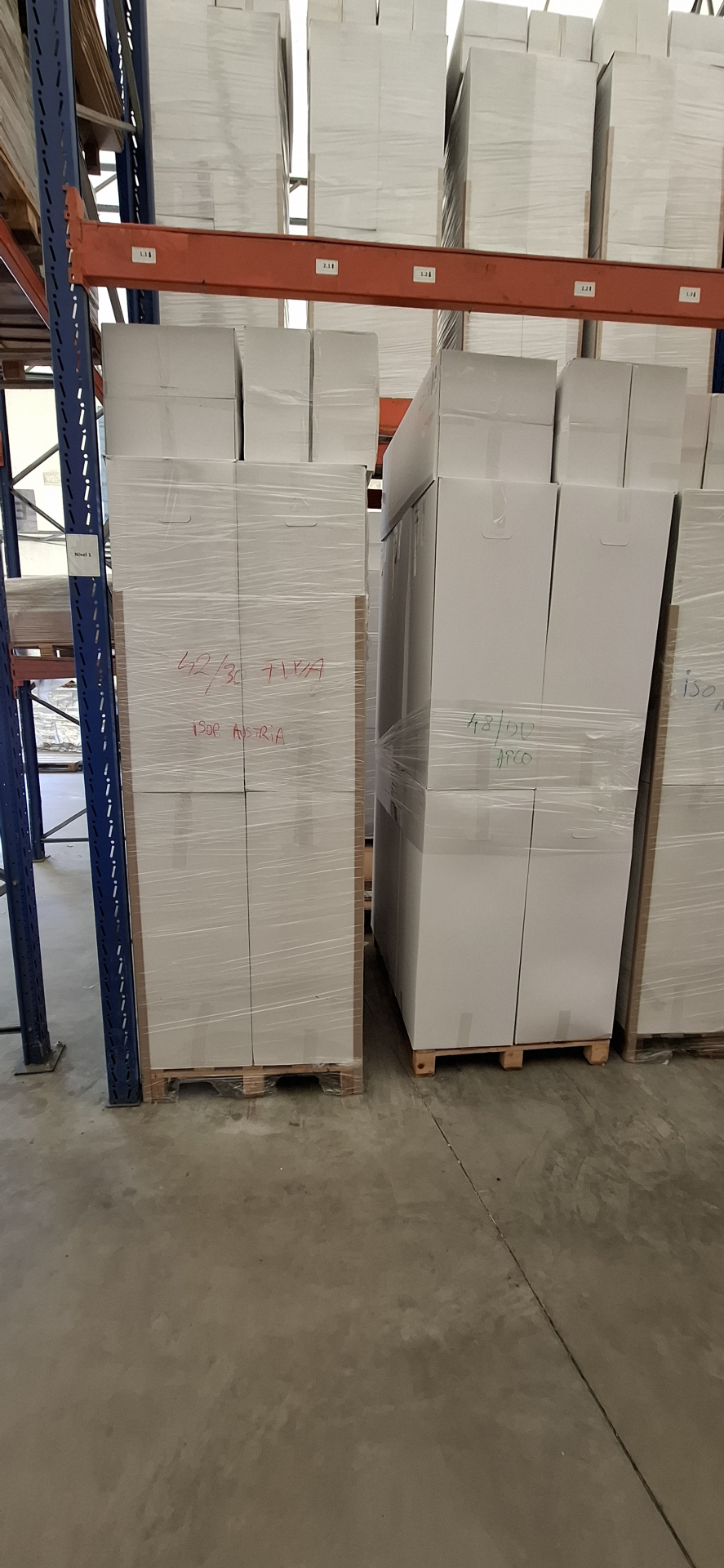 Stoc materii prime și alte materiale auxiliare și produse finite: vată bazaltică Rockwool 300, plăci spumă PIR diferite dimensiuni precum și alte materiale și produse finite
