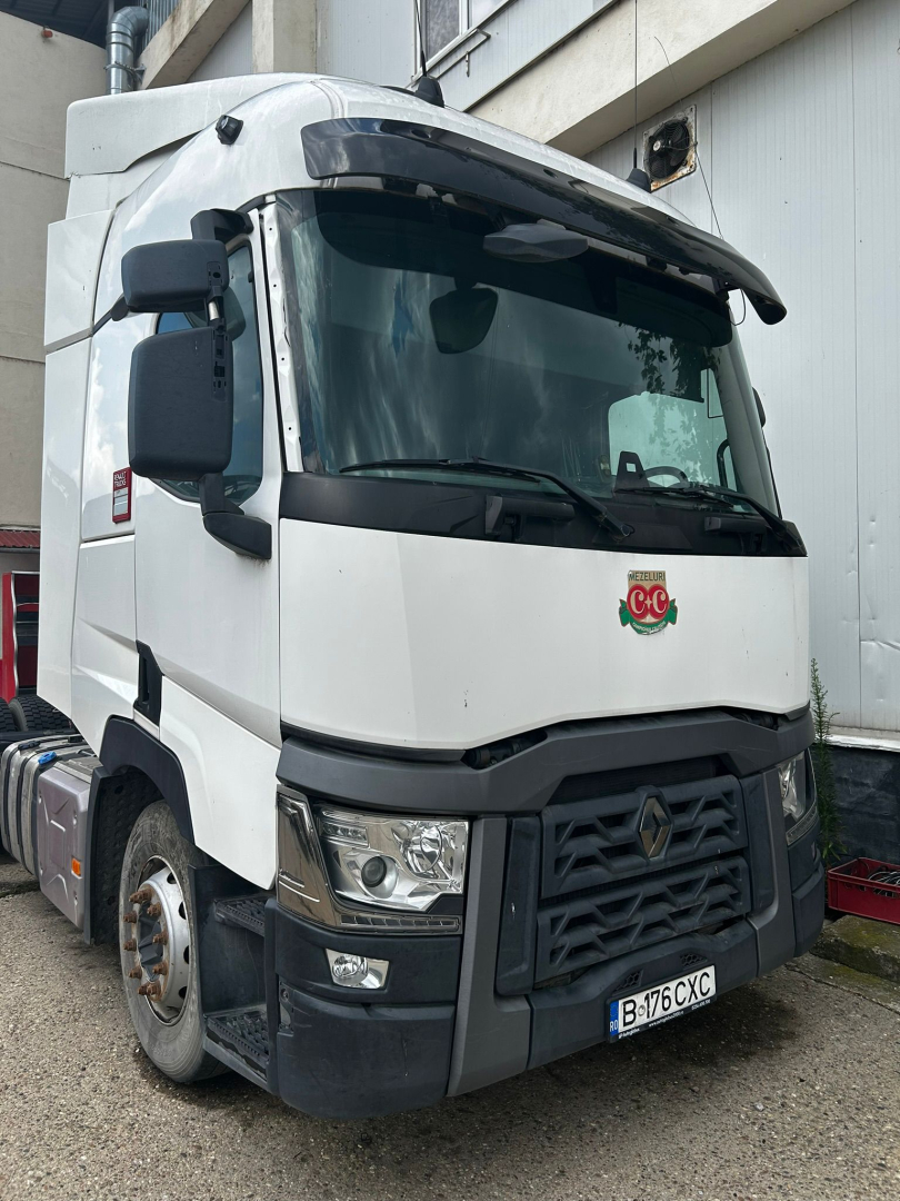 Autoutilitară N3 Renault T460.18, tipul HD001 – carosierie BC autotractor